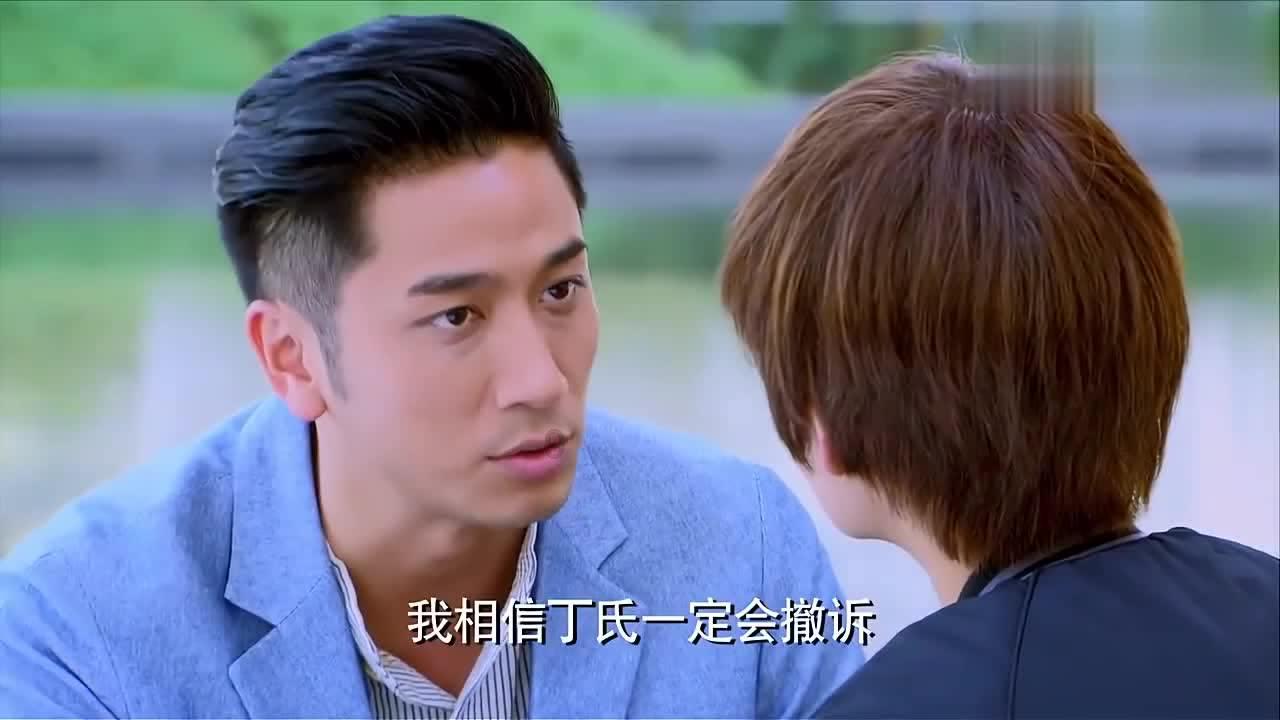 我认为手动档比自动档的优势就是加速，手动档可以拉高转速快速超车，自动档就不行了，你们怎么看？游戏画面
